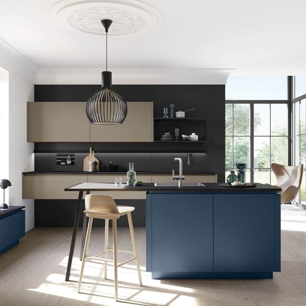 Häcker Porto Inselküche Blau modern